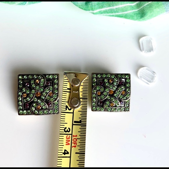 LaVintage retro sparkle clip earrings - Picture 5 of 6